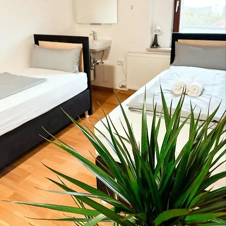 Apartment Sali Homes K39 Monte-carlo -spacious 6-bedroom With Terrace And Garden Views In Ideal For Groups *